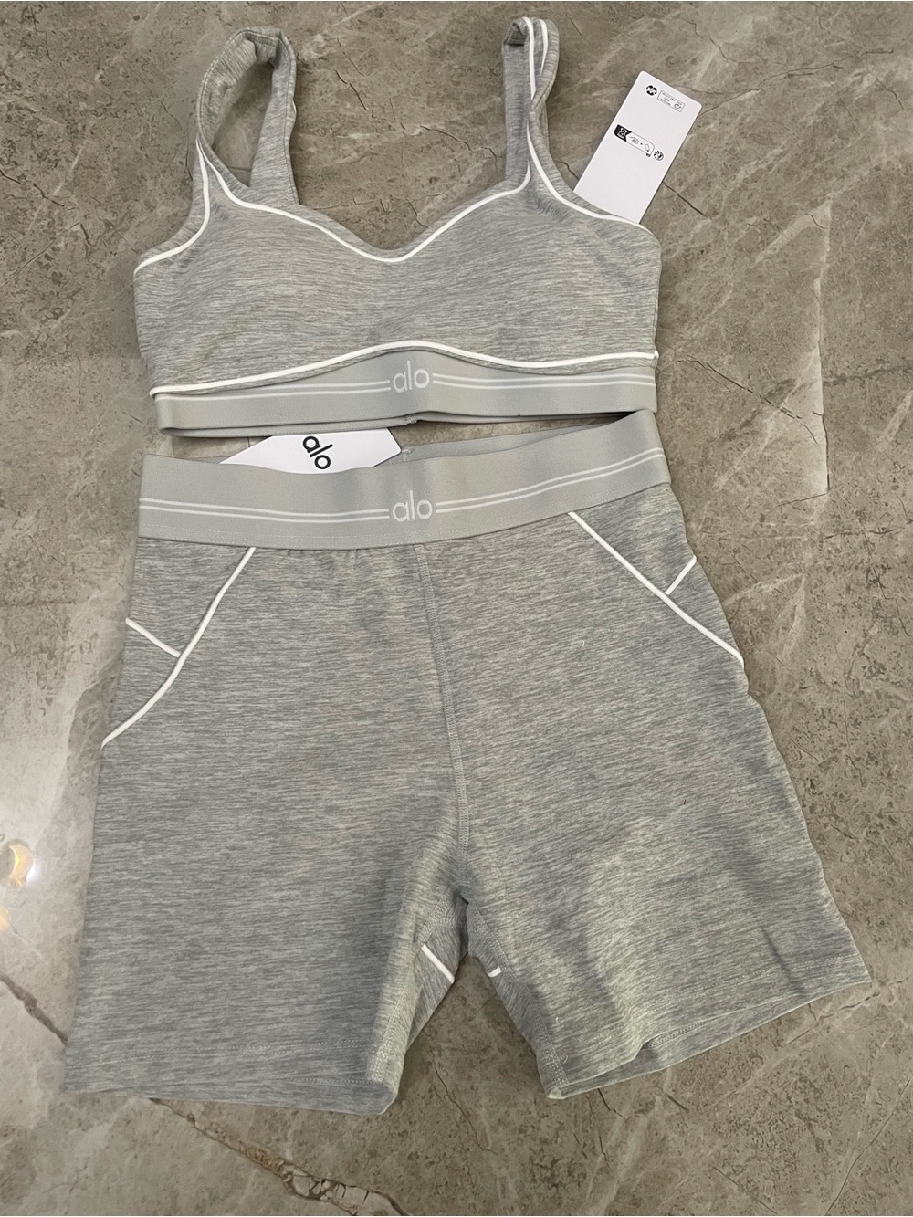 ALO Yoga Heather Gray Sports Bra and High-Waist Bike Shorts Set - Picture 1 of 3